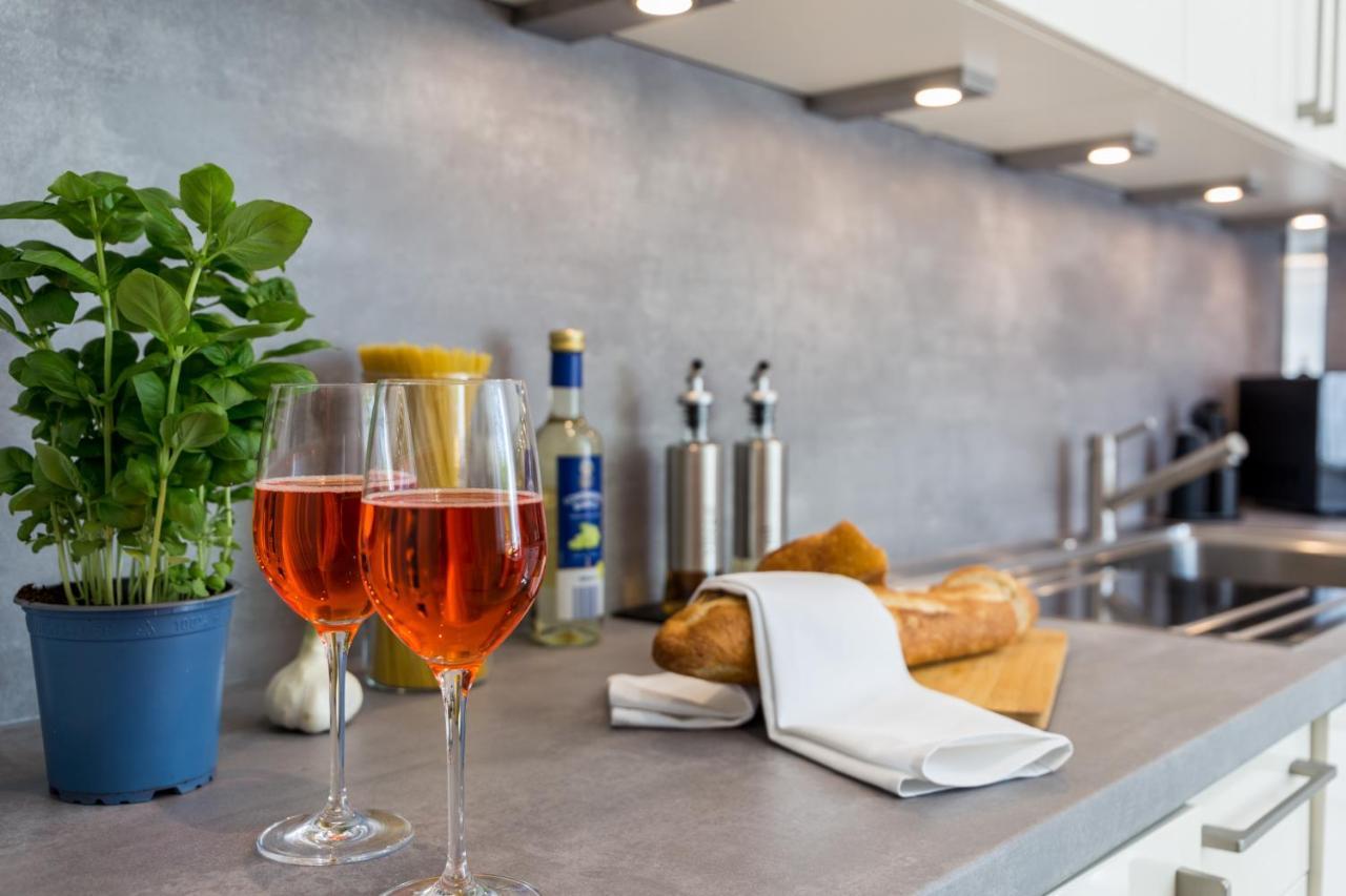 Apartment Eastside Mit 3 Zimmern Fur Bis Zu 5 Personen Mit Balkon Friedrichshafen Eksteriør bilde