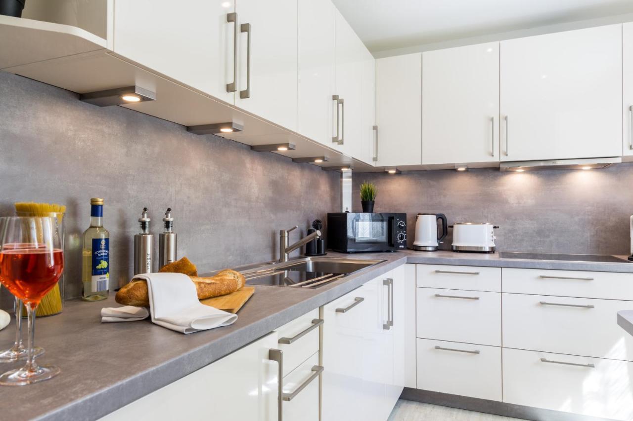 Apartment Eastside Mit 3 Zimmern Fur Bis Zu 5 Personen Mit Balkon Friedrichshafen Eksteriør bilde