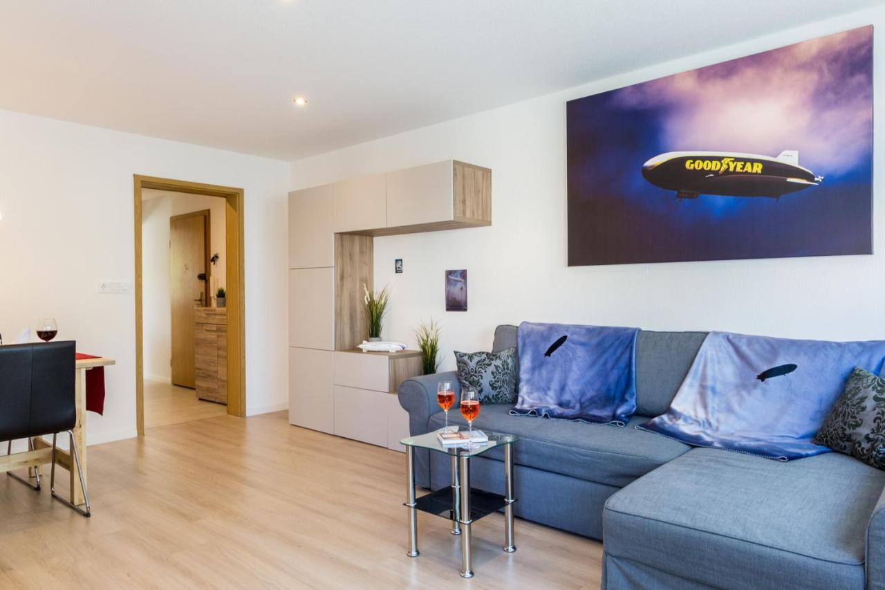 Apartment Eastside Mit 3 Zimmern Fur Bis Zu 5 Personen Mit Balkon Friedrichshafen Eksteriør bilde